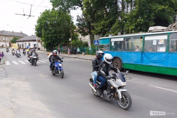 Понад півсотні байкерів з Волині та закордону проїхалися Луцьком. ФОТО