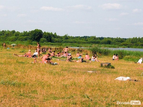 Відпочинок під Луцьком. Озерце. ФОТО 