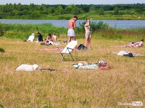 Відпочинок під Луцьком. Озерце. ФОТО 
