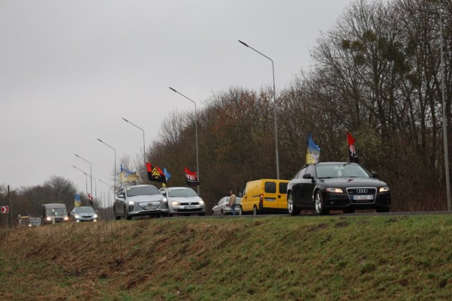 Скорботний день: у Луцькій громаді віддали шану полеглому воїну Івану Матвіюку