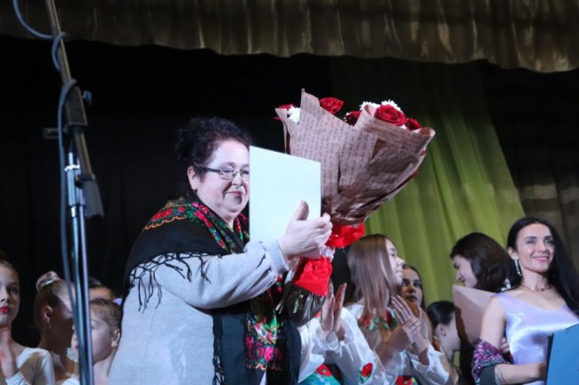 У місті на Волині діти співали колядки, аби допомогти армії 