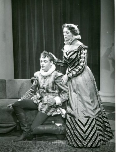 Показали ретрофото відомої акторки з Волині