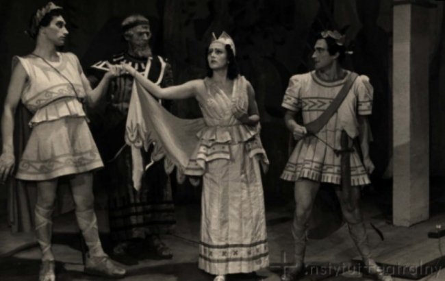 Показали ретрофото відомої акторки з Волині