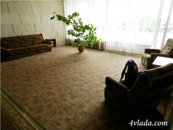 Постраждалих від обвалу переселять з готелю в гуртожиток, бо дорого