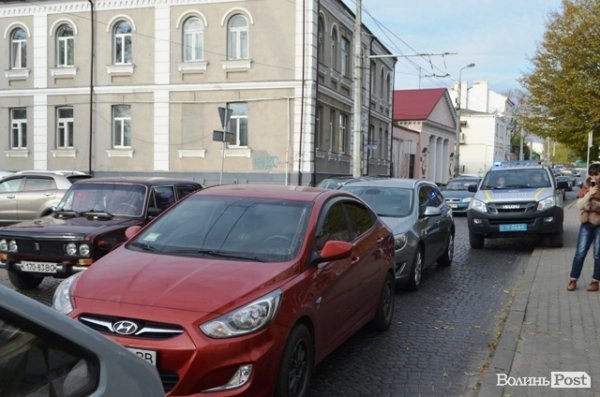 У Луцьку - аварія біля міської ради