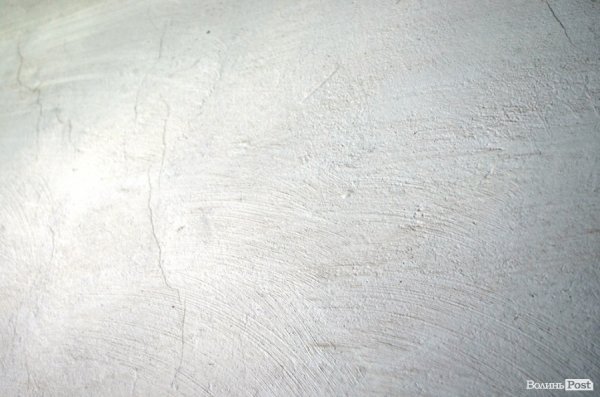 З будинку, що обвалився, виселяють людей