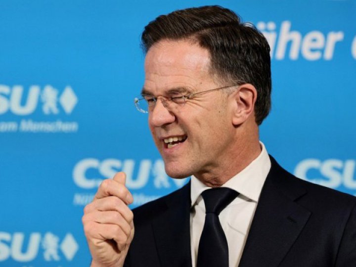 Лише Україна має ухвалювати рішення щодо своїх територій, - генсек НАТО