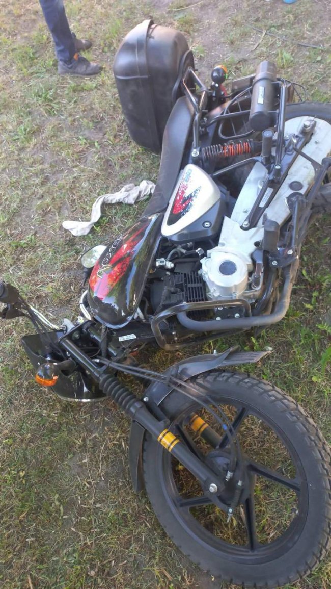 На Волині водійка виїхала у кювет: авто перекинулось