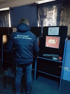 Моторошні аварії та декомунізаційний скандал. Надзвичайні новини тижня