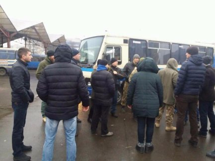 Моторошні аварії та декомунізаційний скандал. Надзвичайні новини тижня