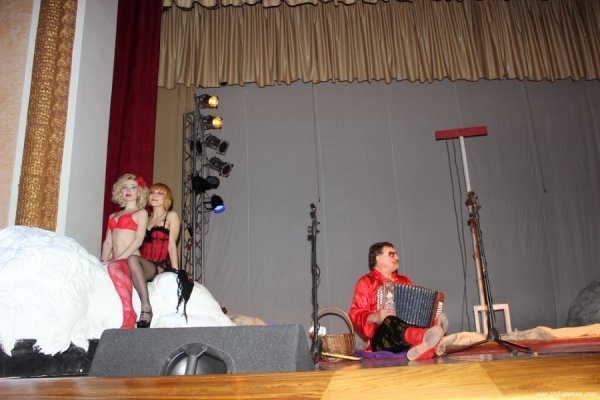 «Павлік Морозов» на луцькій сцені. ФОТО