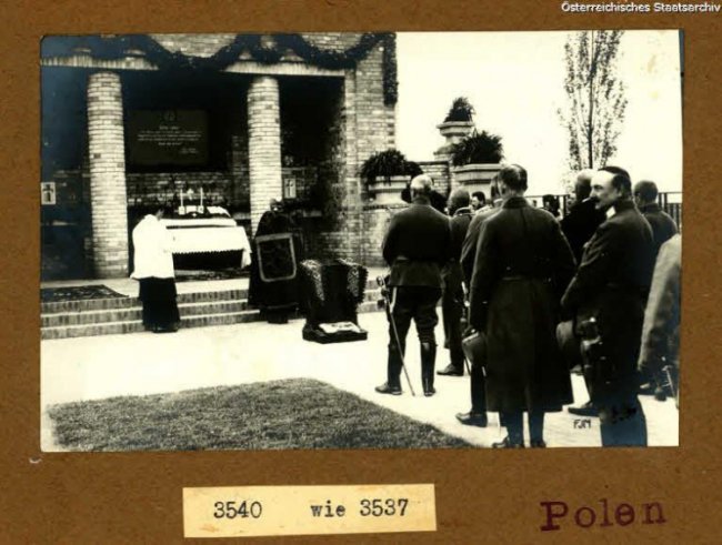 Молебень на меморіалі «Pro Patria», 1914-1918 рр.