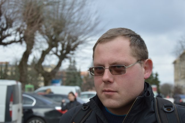 Машину доводиться ремонтувати кожні півроку, - лучани про стан волинських доріг 