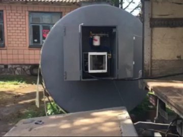 З опломбованої заправки на Волині викачали пальне. ВІДЕО