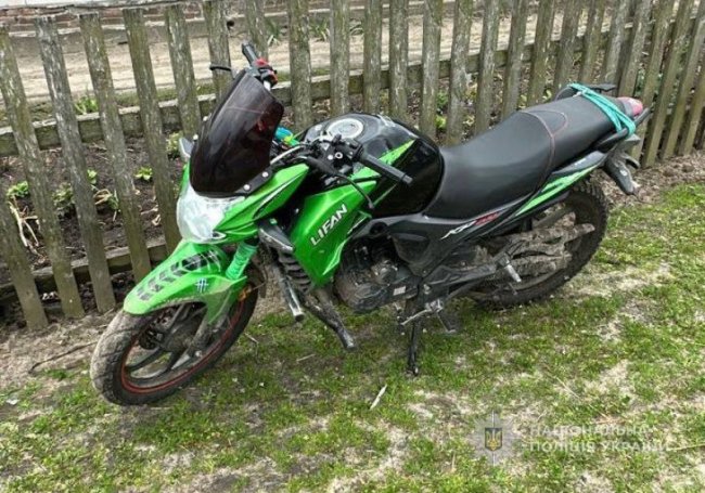 Поліція 12 годин ловила мотоцикліста, який на Волині збив дитину і втік