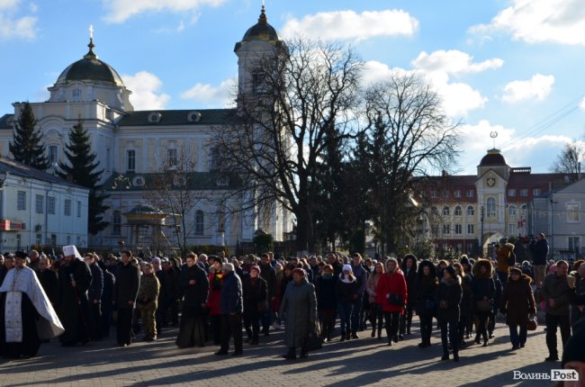 Загинув у день народження: Луцьк попрощався з воїном Віктором Лахаєм. ФОТОРЕПОРТАЖ
