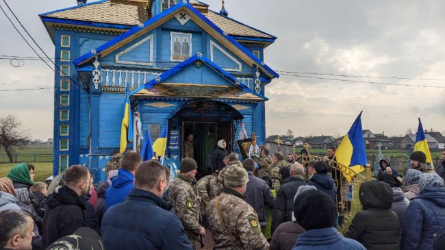 Волиняни провели в останню путь Героя Юрія Сєчного