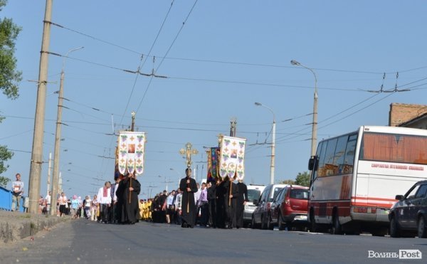 У Луцьку відбувся хресний хід. ФОТО 