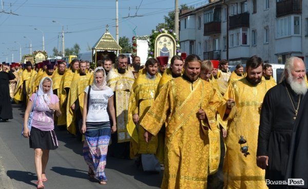 У Луцьку відбувся хресний хід. ФОТО 
