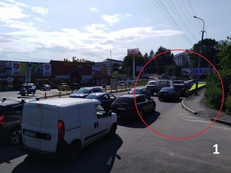 Затори на дорозі: лучани просять нанести розмітку. ФОТО