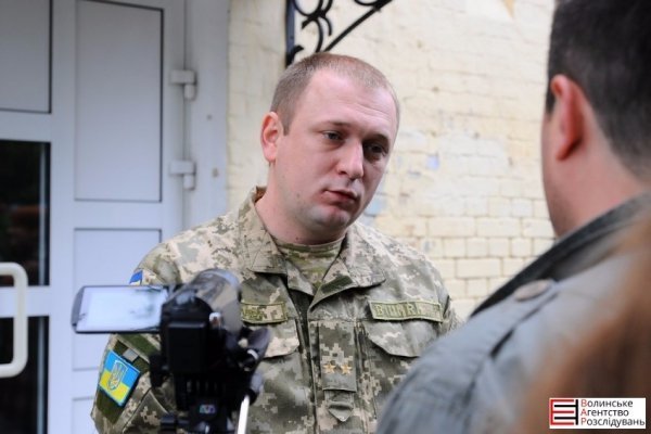 Учасники бойових дій пікетують військову прокуратуру в Луцьку. ФОТО