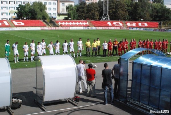 Матч поколінь в Луцьку: ветерани «Волині» проти сучасників. ФОТО