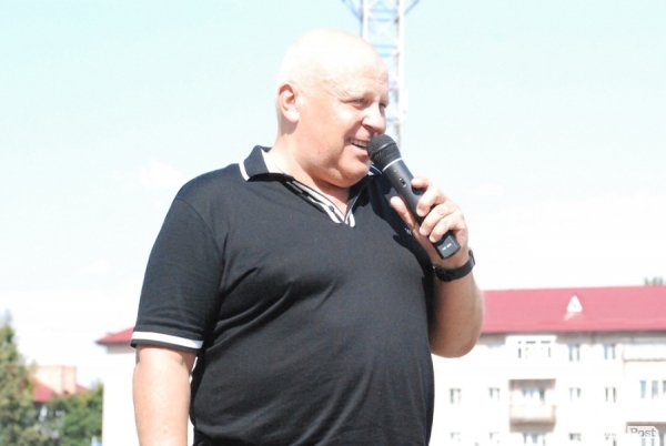 Матч поколінь в Луцьку: ветерани «Волині» проти сучасників. ФОТО