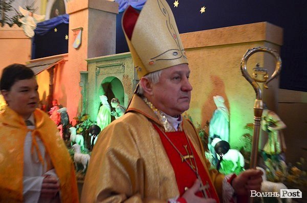 У католиків Різдво: фоторепортаж з луцького костелу Петра і Павла