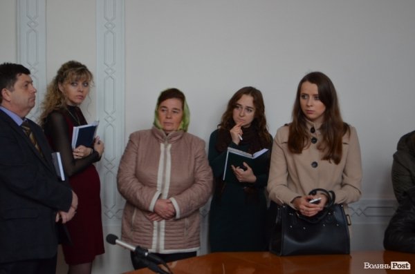 Родичі бійців АТО вимагали у Гунчика ротації. ФОТО