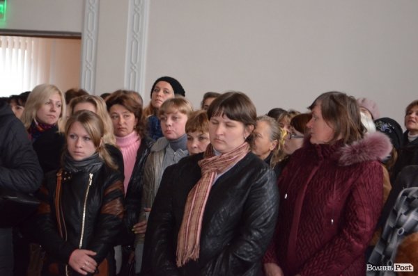 Родичі бійців АТО вимагали у Гунчика ротації. ФОТО