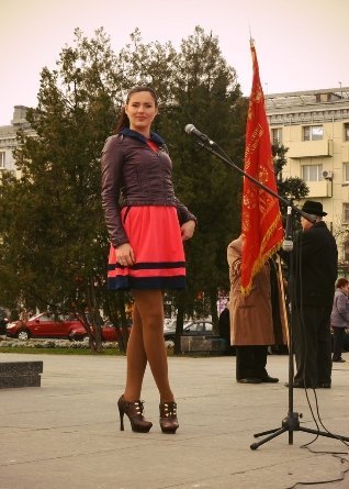 Комсомолка-активістка з Луганська полюбляє публікувати відверті фото