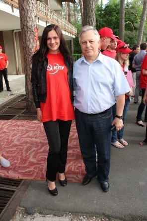 Комсомолка-активістка з Луганська полюбляє публікувати відверті фото