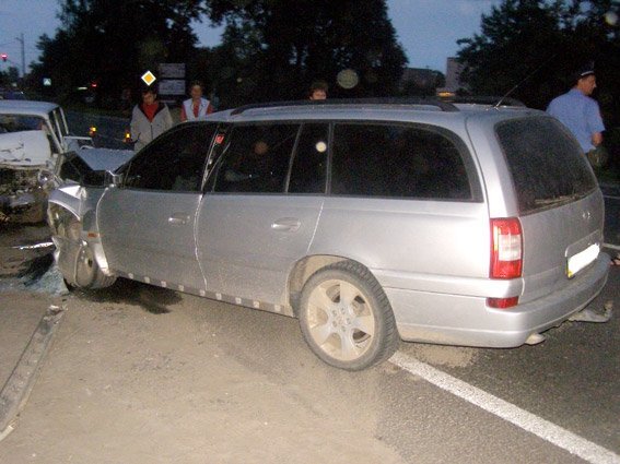 На Волині колишній міліціонер вчинив аварію. ФОТО