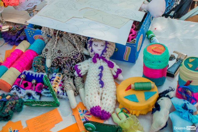 Бульбашково, яскраво і весело: у Луцьку відбувся «Bubble FEST». ФОТО