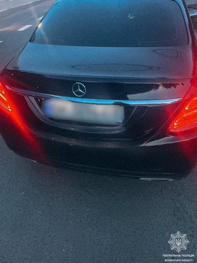 На Волині водій-порушник хотів «відкупитися» від патрульних