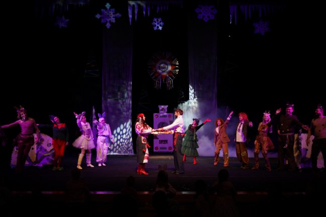 Зануритися в історію, аби відкрити свої корені  і долю: огляд вистав у Луцьку 8 – 12 січня