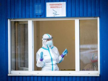 У Словаччині 50% населення безкоштовно протестували на Covid-19