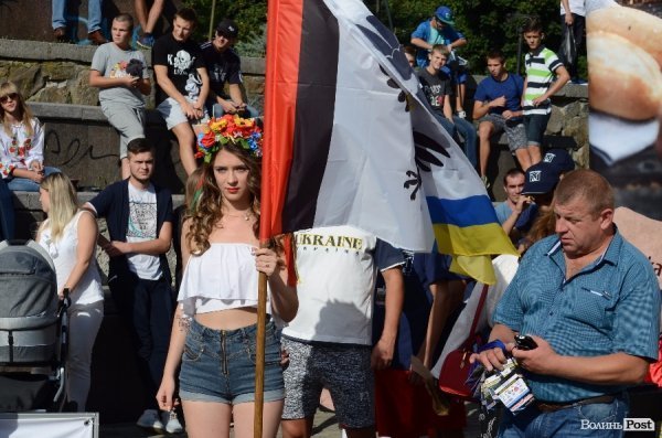 Кров'ю і потом: як у Луцьку билися за перемогу в боксі. ФОТОРЕПОРТАЖ