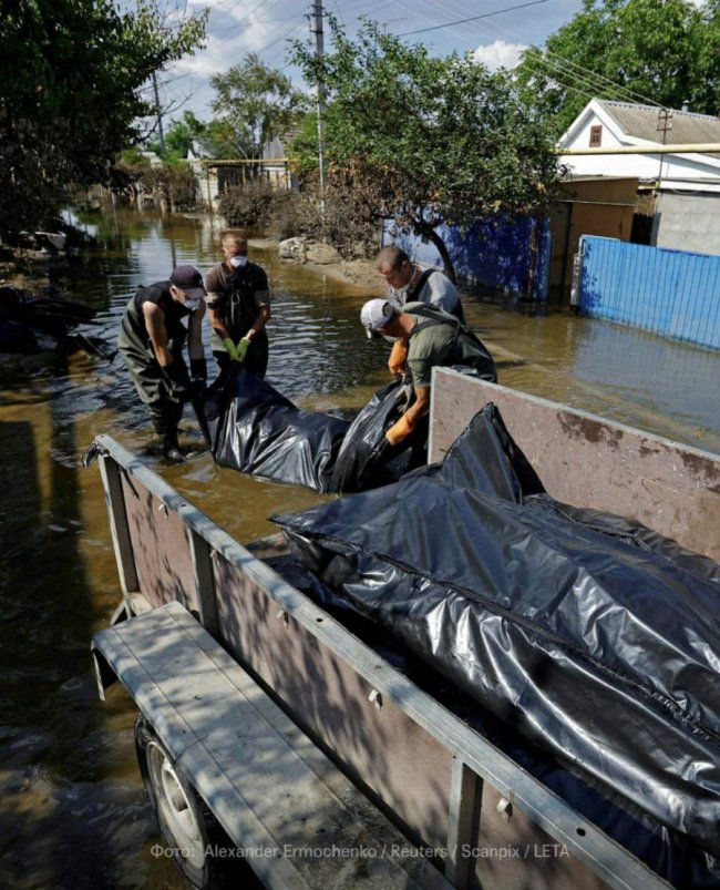 Руйнування у підтопленій Голій Пристані катастрофічні, під завалами залишаються тіла, – МВА