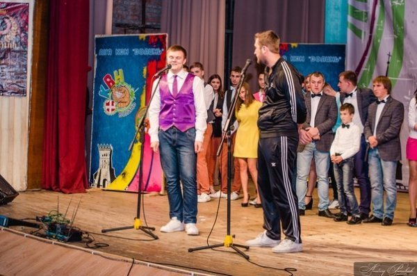 КВН у Луцьку: Рівне «вирвало» перемогу в Запоріжжя. ФОТО