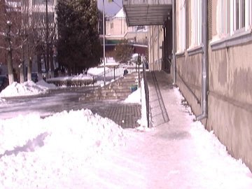 ЗНО на візках: луцьку школу обладнають для потреб неповносправних