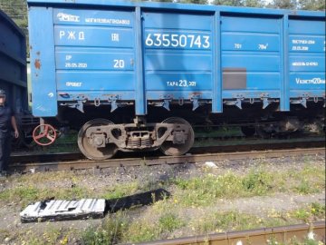 На Волині у вантажному потязі з рудою знайшли контрабандні сигарети
