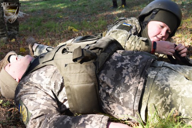 Медик волинської бригади зайняла призове місце у конкурсі з тактичної медицини