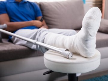 Які послуги може безкоштовно отримати в лікарні травмована людина