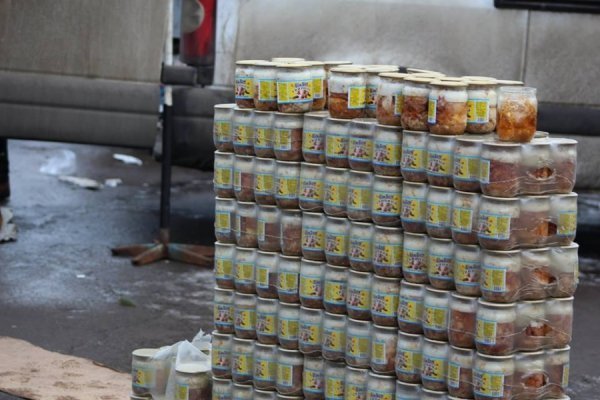 Мед, ялинки, кролі: як ярмаркували у Володимирі