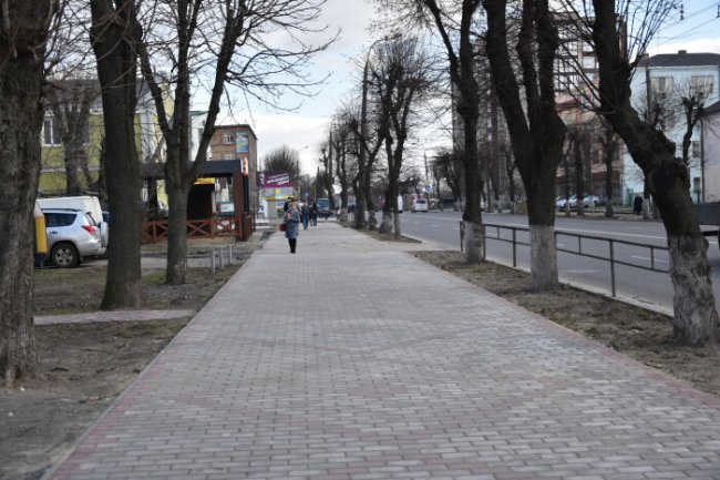 Де у Луцьку ремонтують двори і тротуари