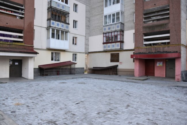 Де у Луцьку ремонтують двори і тротуари