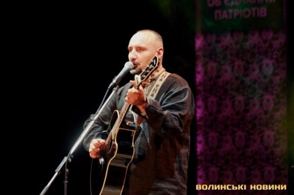 Гурт «Мандри» у Луцьку слухали стоячи. ФОТО. ВІДЕО