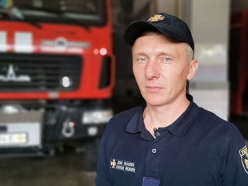 В луцькій пожежній частині служить рятувальник з Маріуполя