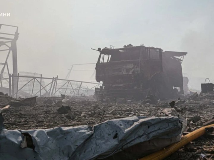 Зросла кількість загиблих через удар рф по складу на Київщині